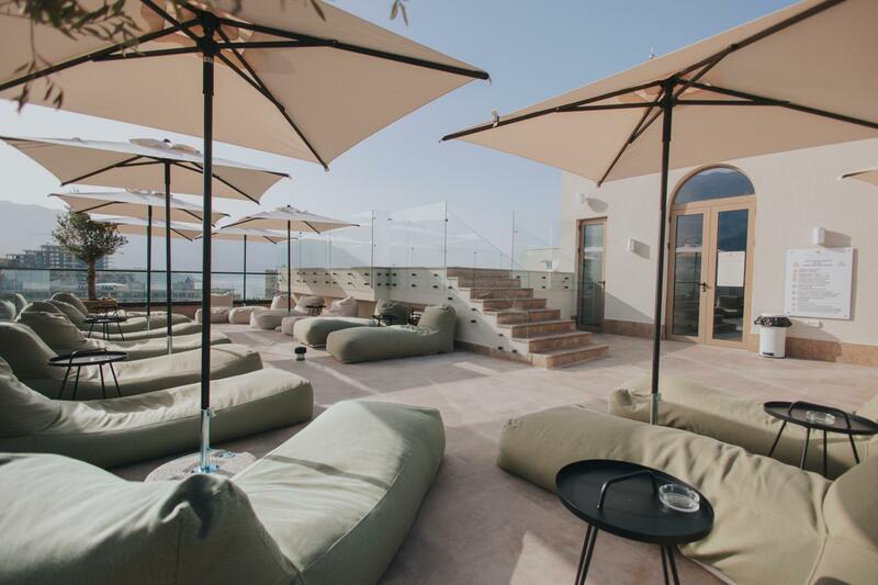 Infinity Hotel & More, Budva