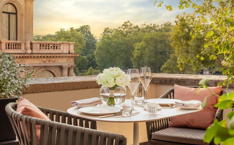 Four Seasons Hotel London at Park Lane, Mayfair, London