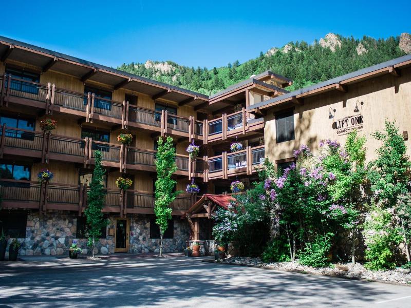 Lift One Condominiums - 1, 2, 3 Bedroom Units Adjacent To Downtown Aspen, Aspen