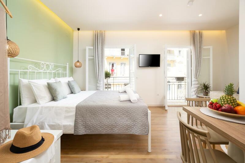 Kâmara Old Town Studios, Old Town, Corfu