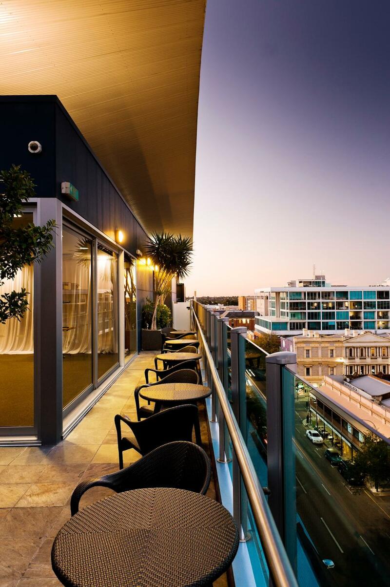 Majestic Roof Garden Hotel, Adelaide