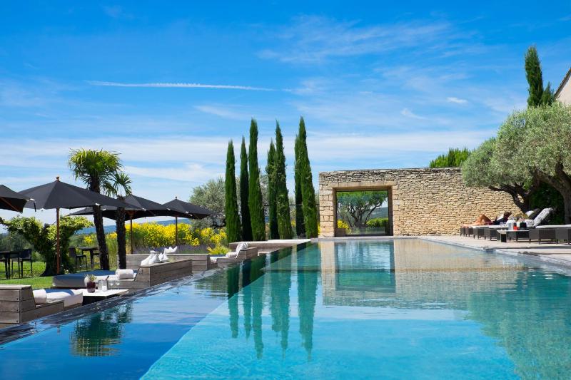 20 Best Hotels In Luberon (Luxury, Boutique, Charming)