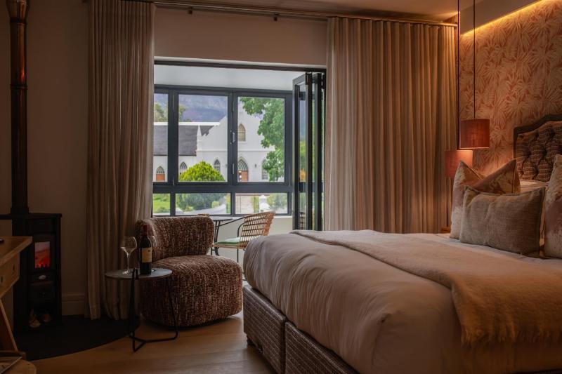 Le Petit Manoir Boutique Hotel, Franschhoek