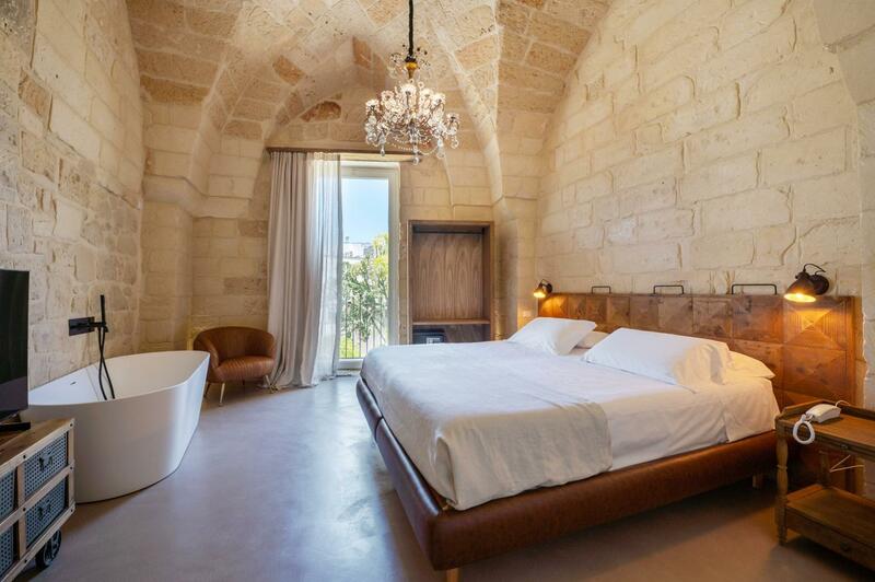 Palazzo Sant'Anna Lecce, Lecce