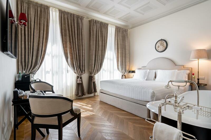 Corte Calzaiuoli Elegant Suites, Florence