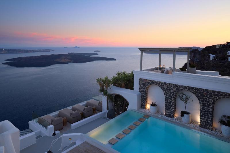 Iconic Santorini, a Boutique Cave Hotel by Sandglass, Santorini