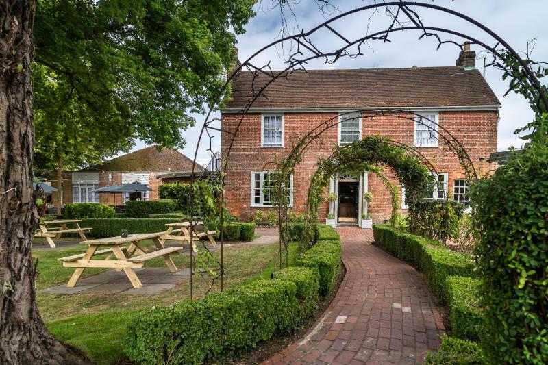 The Bell by Innkeeper's Collection, Buckinghamshire
