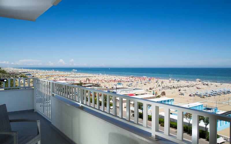 Yes Hotel Touring & SPA, Rimini