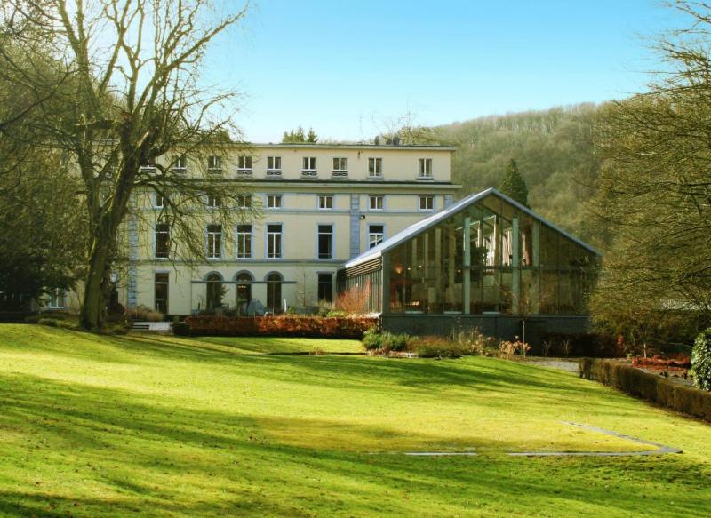 Castel de Pont-a-Lesse, Ardennes Belge