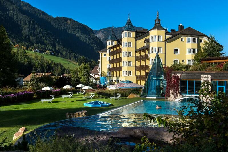 20 Best Hotels in Dolomites (Luxury, 5-Star, Boutique)