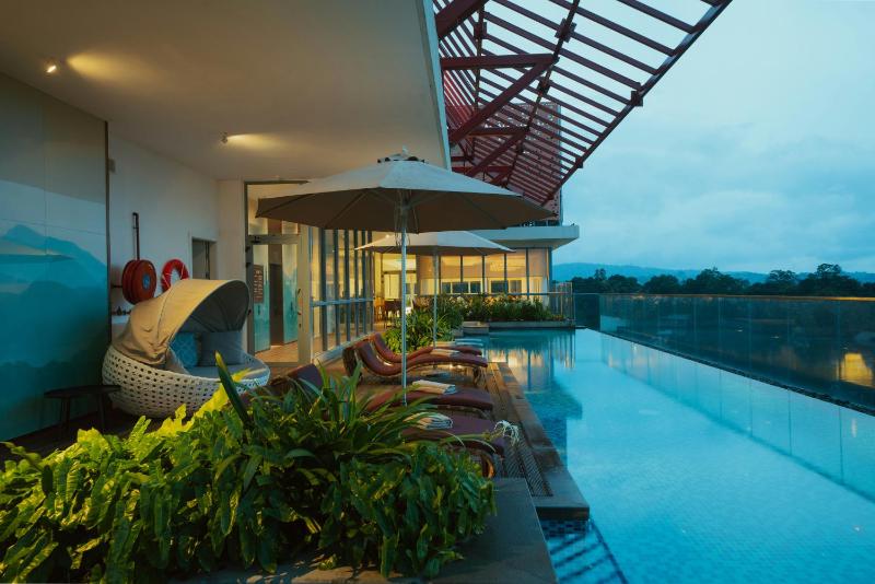 Kandy Myst by Cinnamon, Kandy