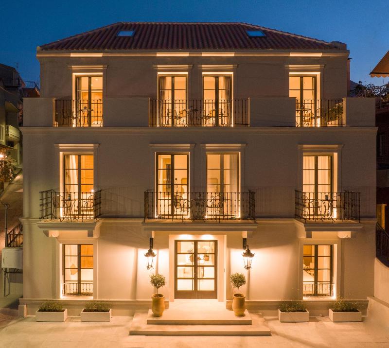 Argostoli Essence Suites, Kefalonia