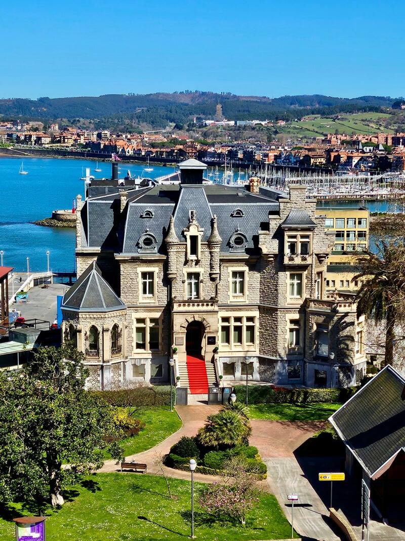 Hotel URH Palacio de Oriol, Getxo