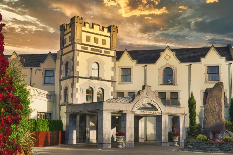 19 Best Hotels in Killarney (Luxury, Boutique, Charming)