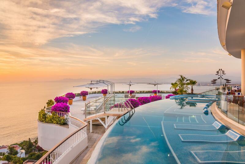 Grand Miramar All Luxury Suites & Residences, Puerto Vallarta