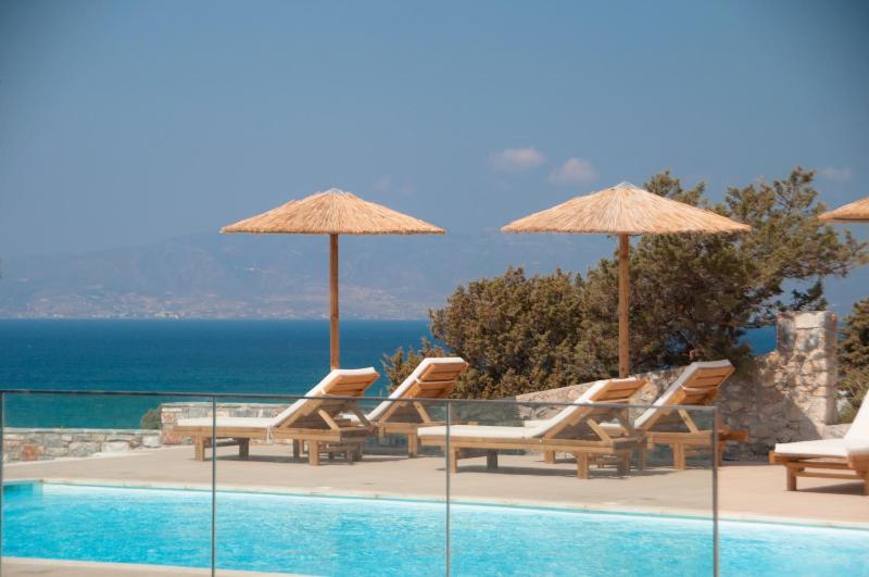 Phoenicia Naxos, Naxos