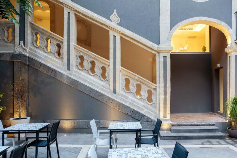 Palazzo Sangiorgio, Catania