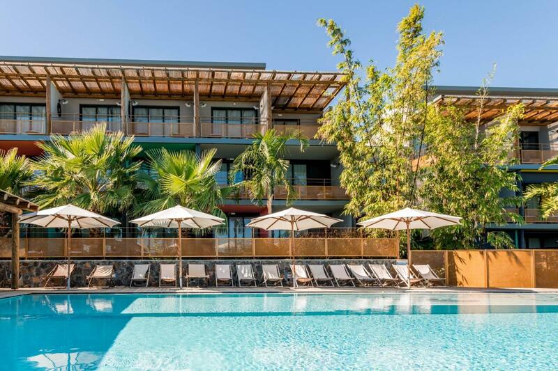 Dina Morgabine Saint Gilles, Reunion