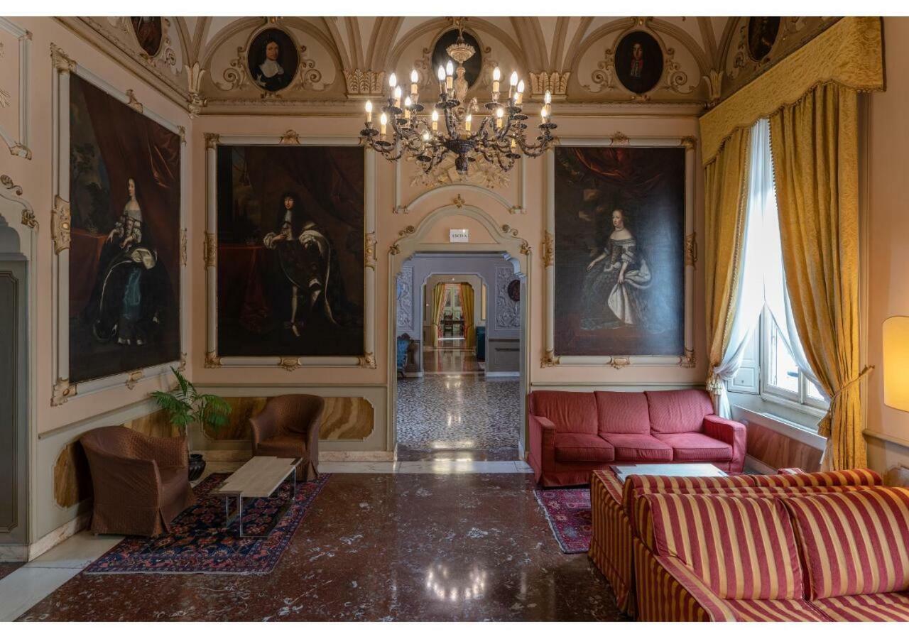 Phi Hotel Canalgrande, Modena