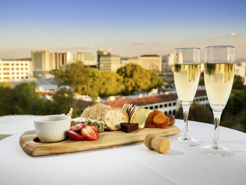 Novotel Canberra, Canberra