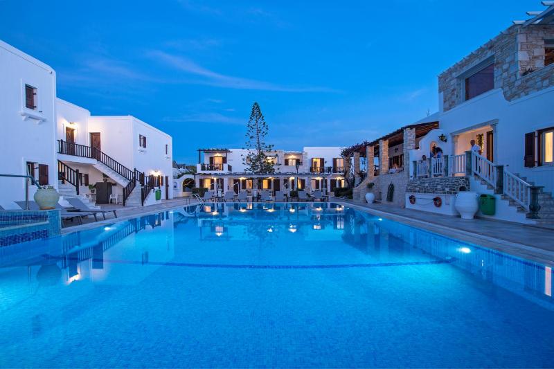 Contaratos Beach Hotel, Paros