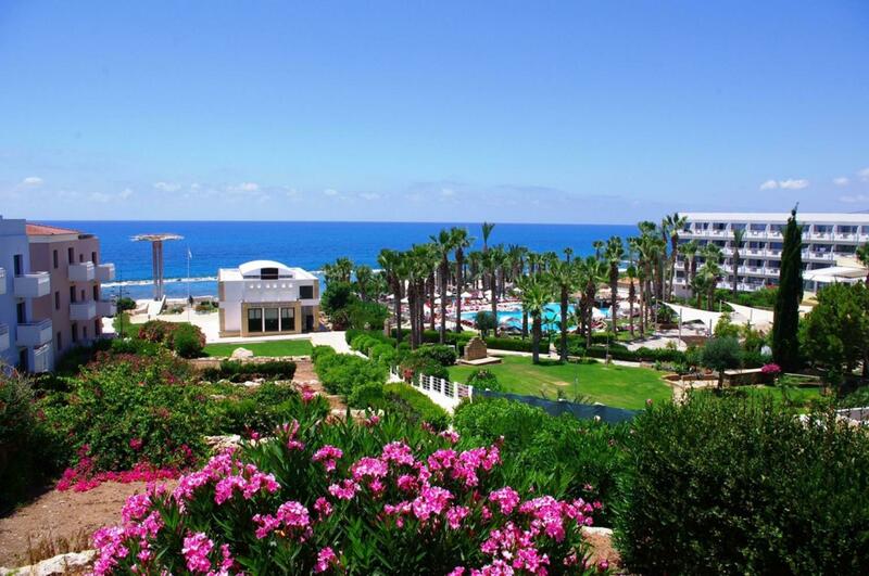 St George Beach Hotel & Spa Resort, Paphos