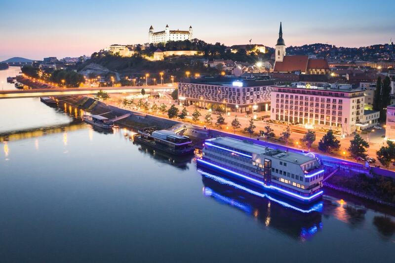 Hotel Devín, Bratislava
