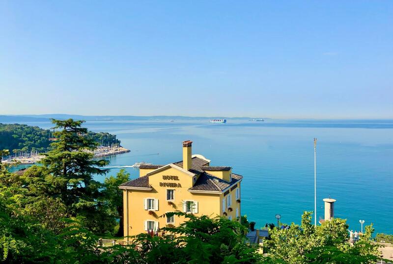 Hotel Riviera & Maximilian's, Trieste