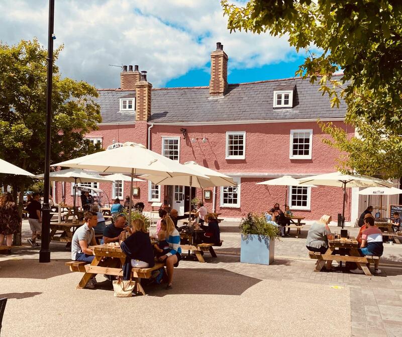 The Kings Arms Hotel, Crickhowell
