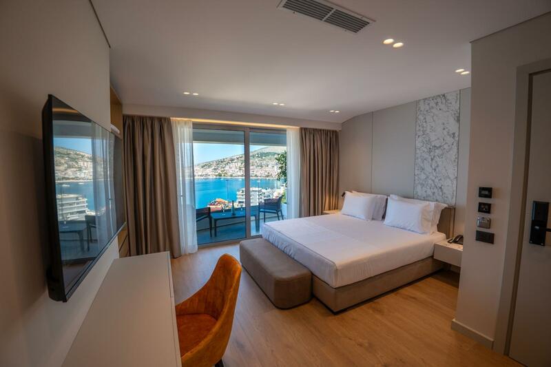 Hotel Teuta, Sarandë