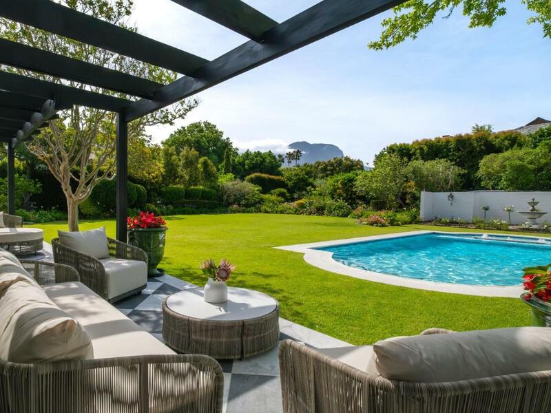 Russet Rise, Adults Only, Constantia