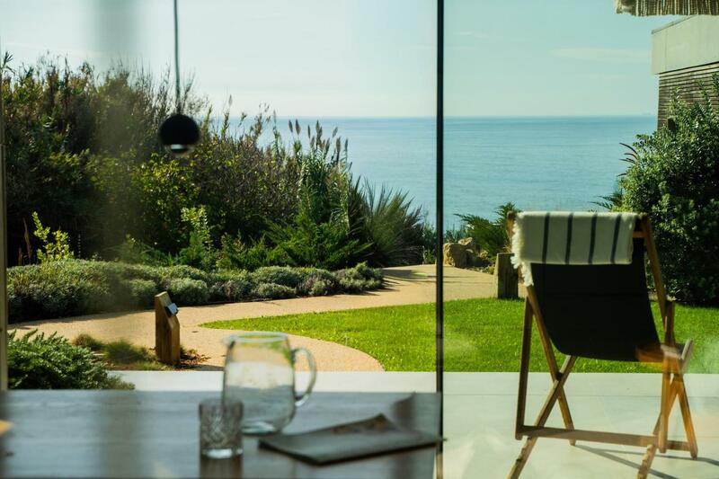 oceanHUTS Coxos Adults Only, Ericeira