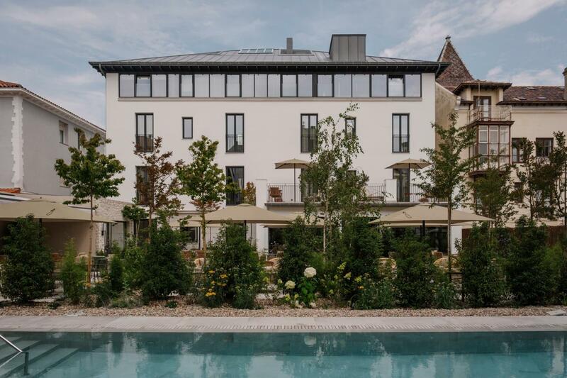 Hotel Rhin Garden, Cantabria