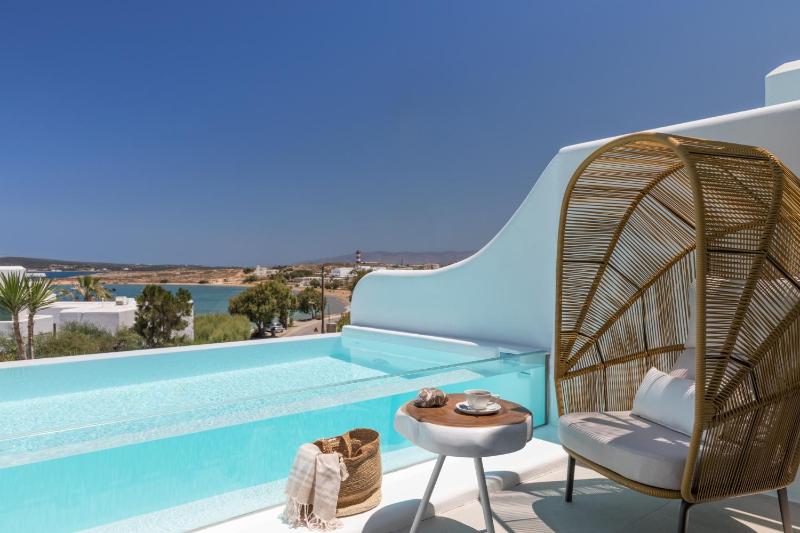 Lilly Residence-All Sea View Suites, Adults Only, Paros