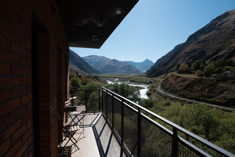 Hotel Stancia Kazbegi - City Center, Stepantsminda