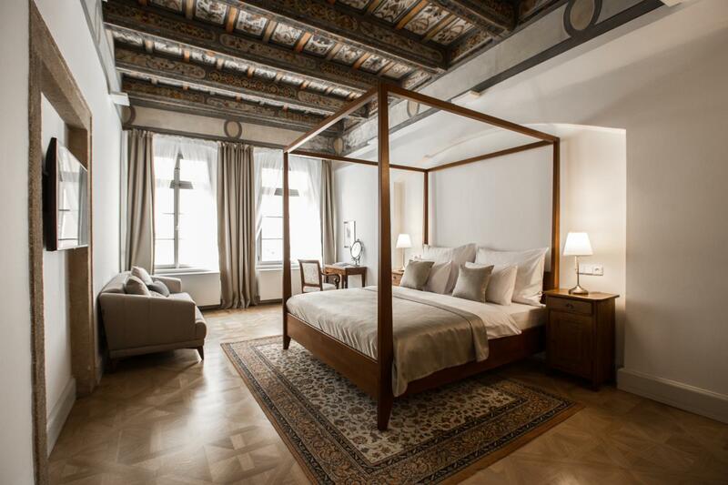 Hotel Nerudova 211, Prague