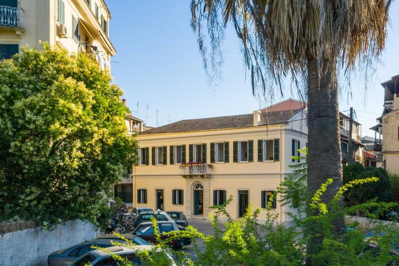 Acanthus blue, Corfu