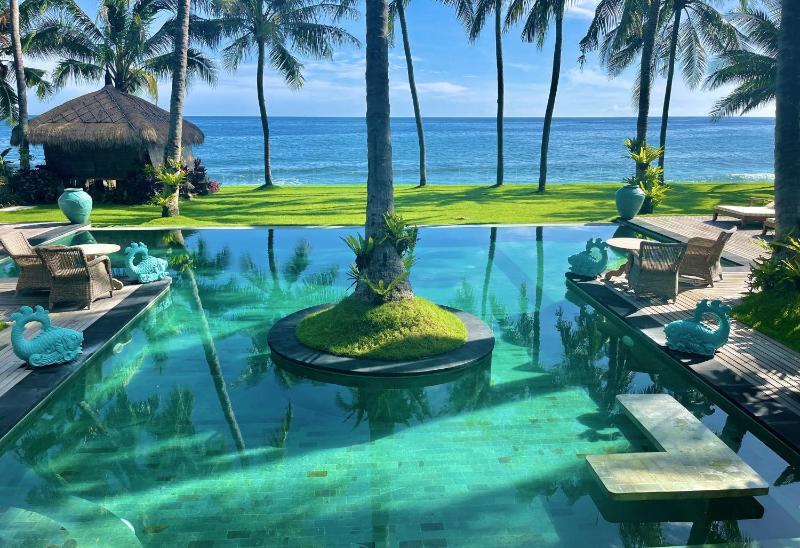 Louka Beach Bali, Bali