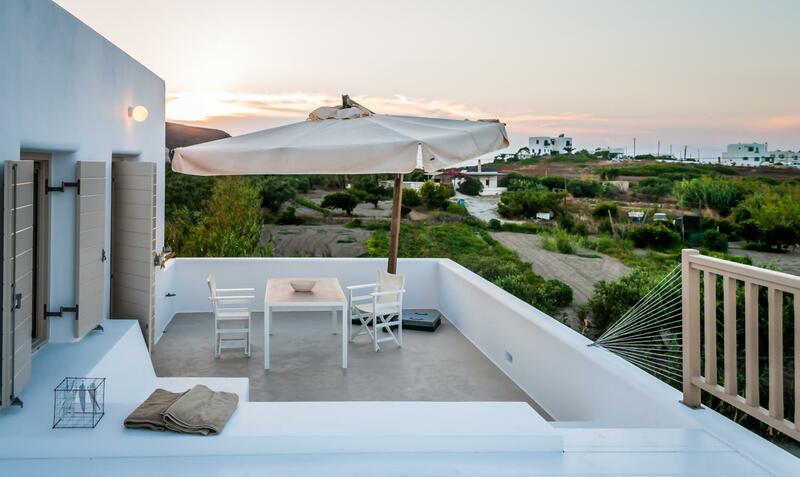 Milia Gi Suites, Milos