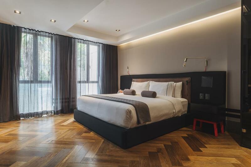 The Wild Oscar, Mexico City