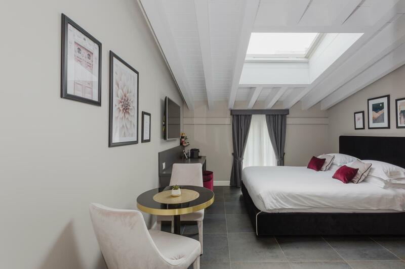 Santarella Guest House, Milan
