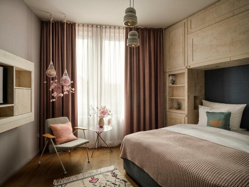 Libertine Lindenberg, Frankfurt