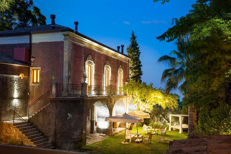 Monaci delle Terre Nere, Sicily