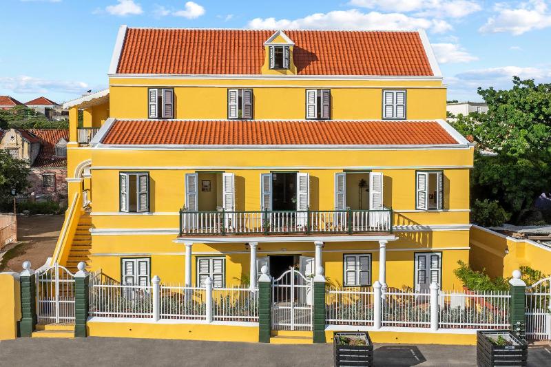 NEW Drift Hotels, Curaçao