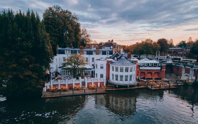 The Mitre, Hampton Court, Kingston upon Thames