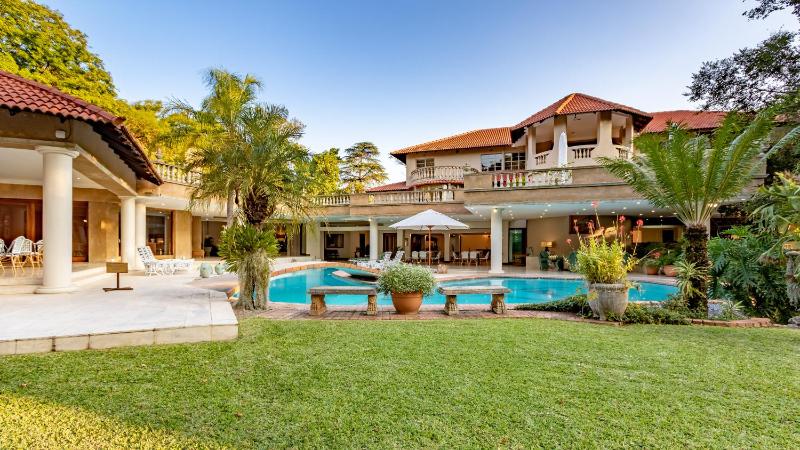 Christies at 32 on Russell, Nelspruit