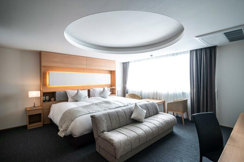 Kyoto Shijo Takakura Hotel Grandereverie, Gion