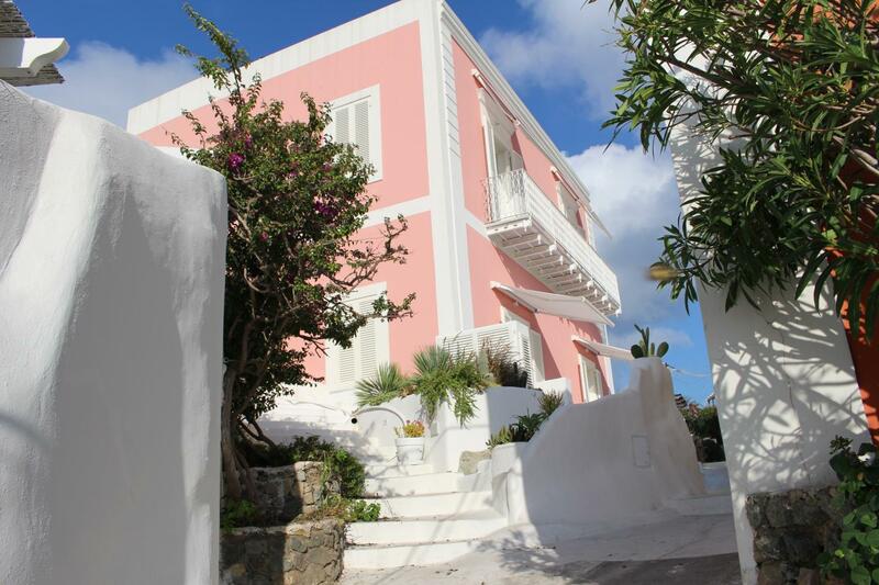 Il Palazzetto Ponza, Ponza