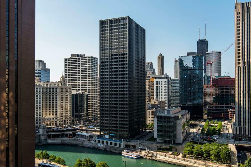 Hyatt Regency Chicago, Chicago