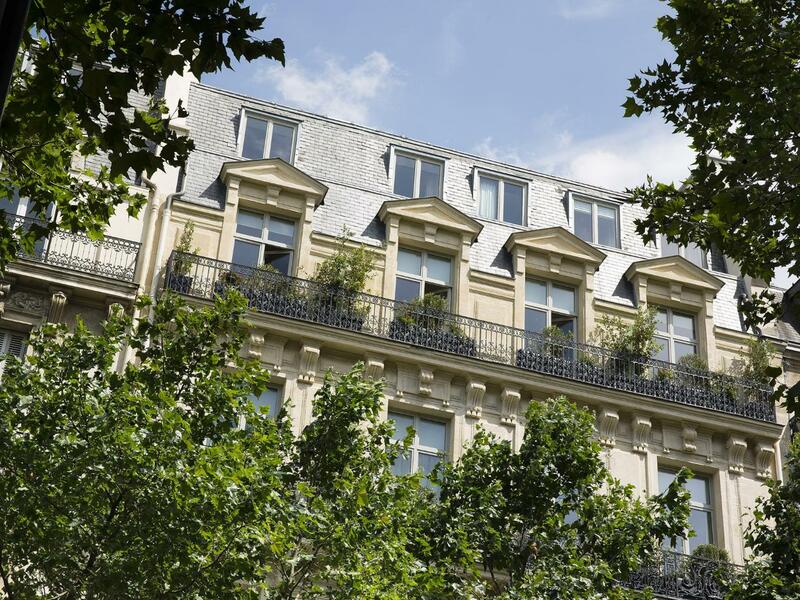 Le Narcisse Blanc, 7th Arrondissement